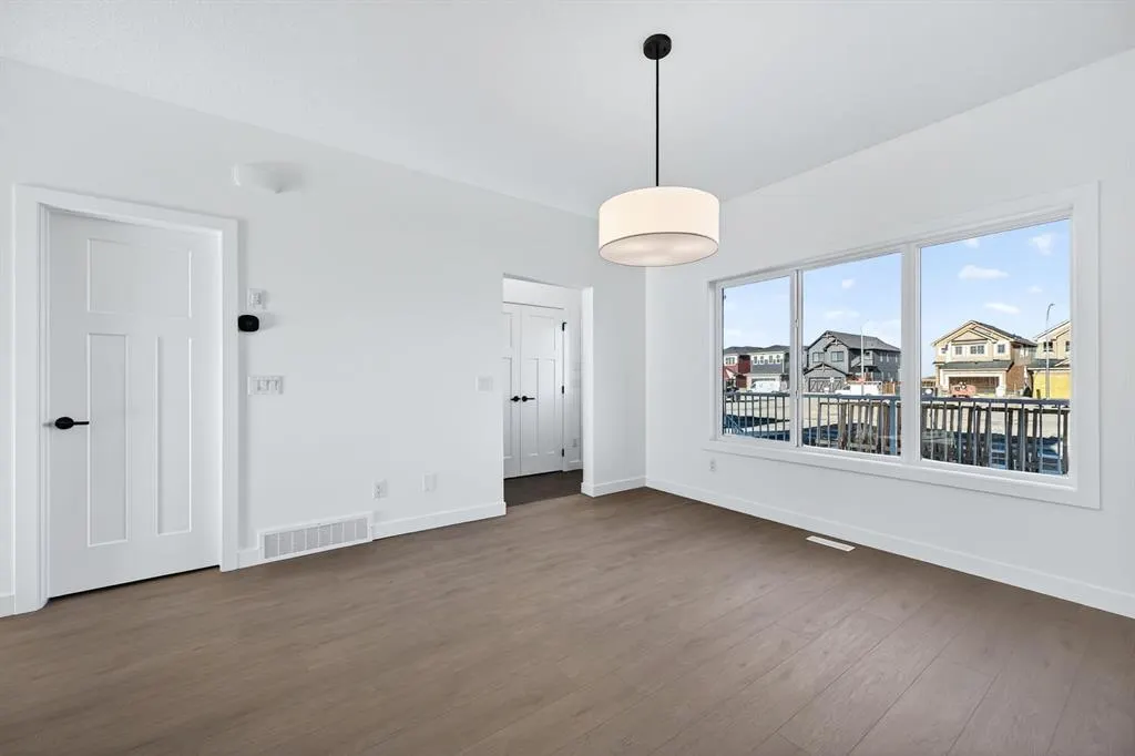 62 Rangeview Path SE