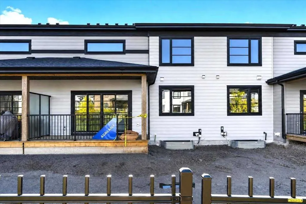 1040 Sailfin Heath