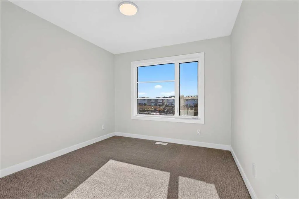 1040 Sailfin Heath