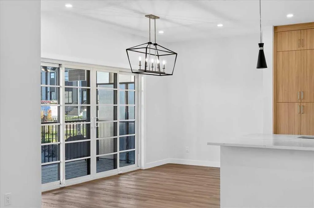 1040 Sailfin Heath