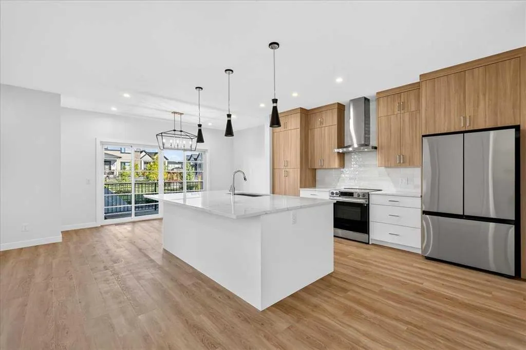 1040 Sailfin Heath