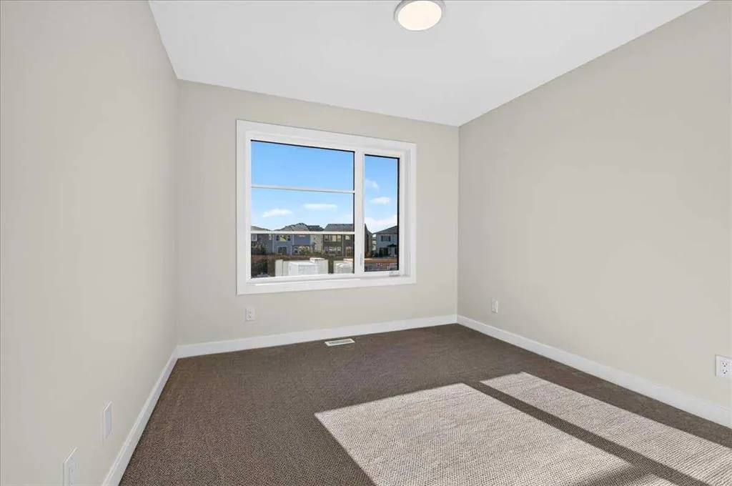 1040 Sailfin Heath