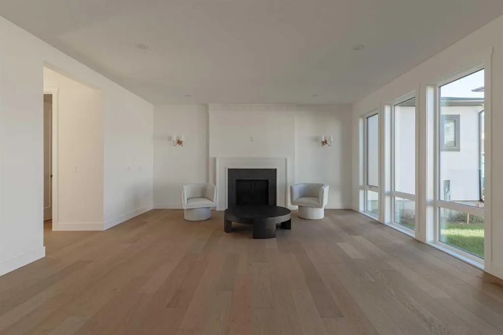119 Greenwich Heath NW