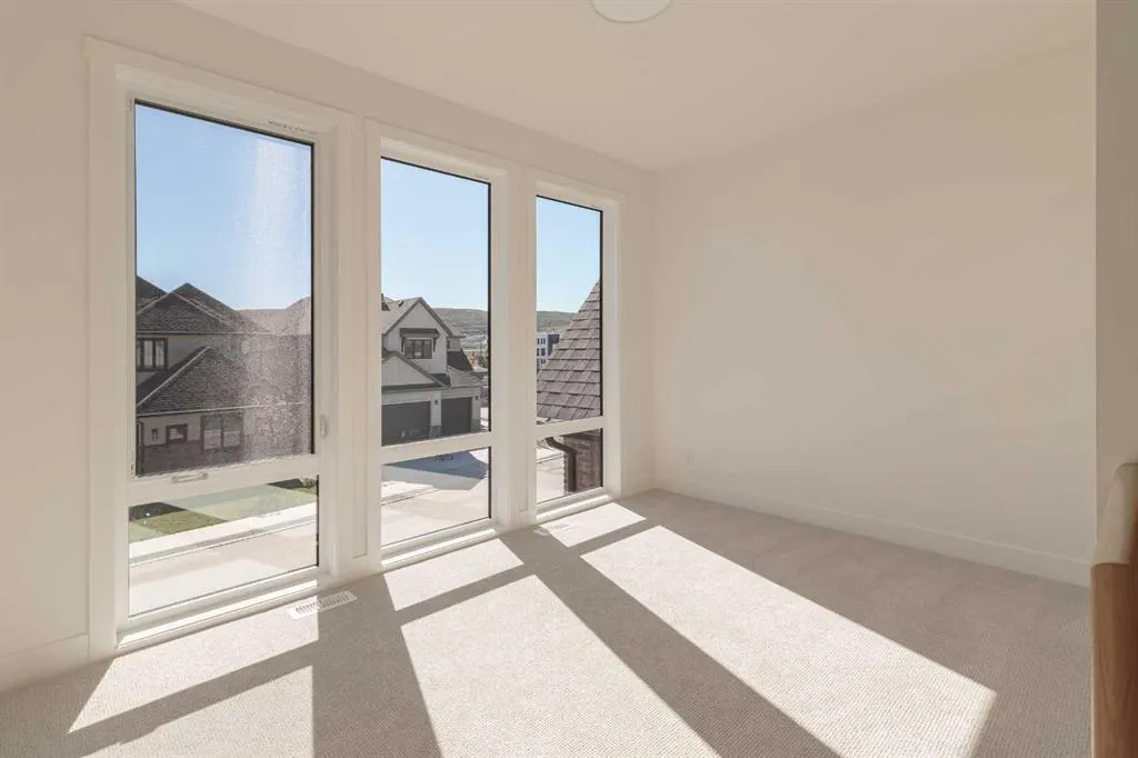 119 Greenwich Heath NW