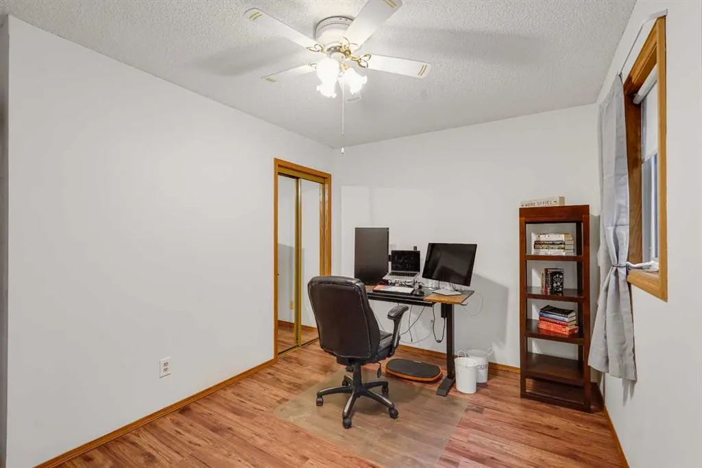 27 Sun Harbour Road SE