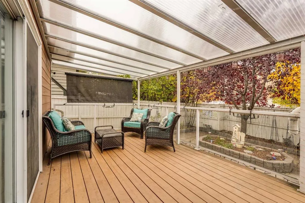 27 Sun Harbour Road SE