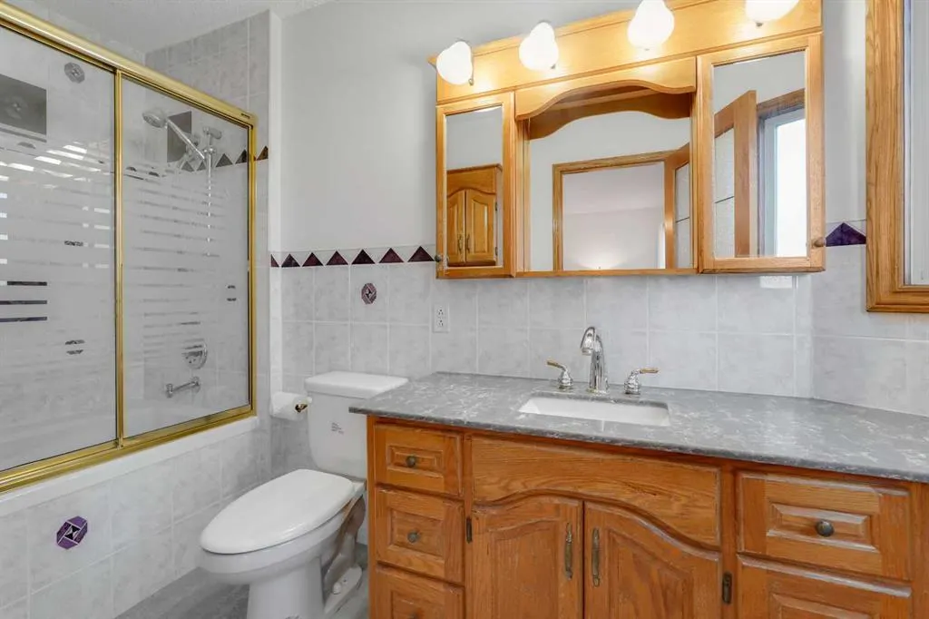 27 Sun Harbour Road SE