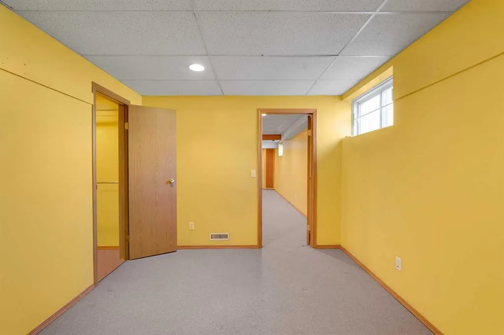 27 Sun Harbour Road SE