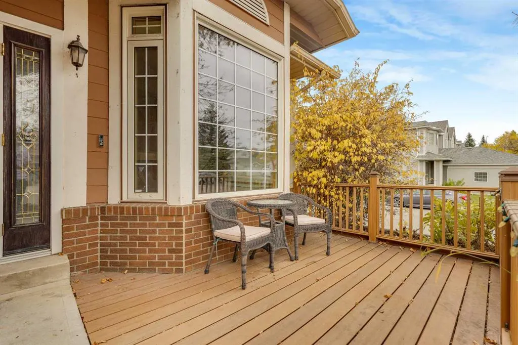 27 Sun Harbour Road SE