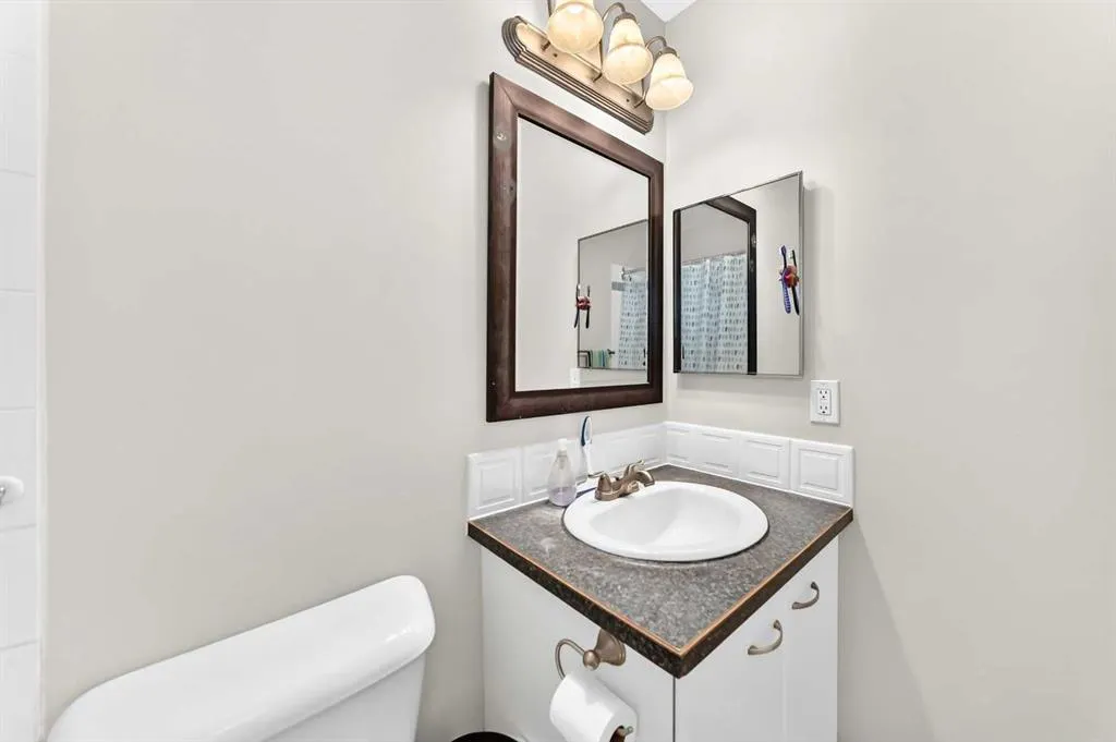 1222 Edenwold Heights NW ##1222