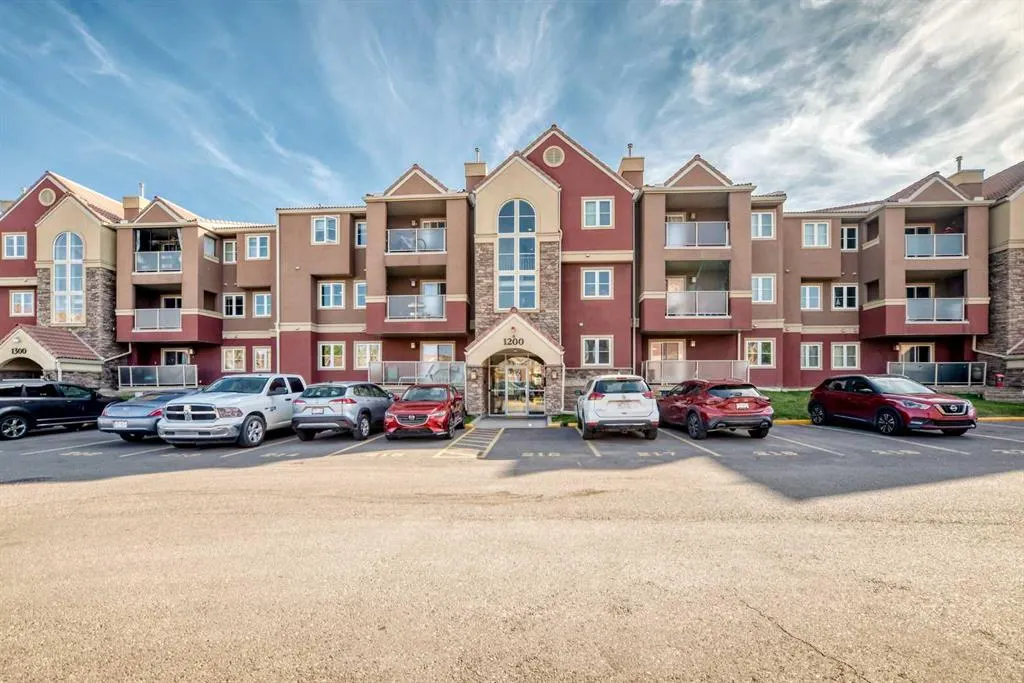 1222 Edenwold Heights NW ##1222