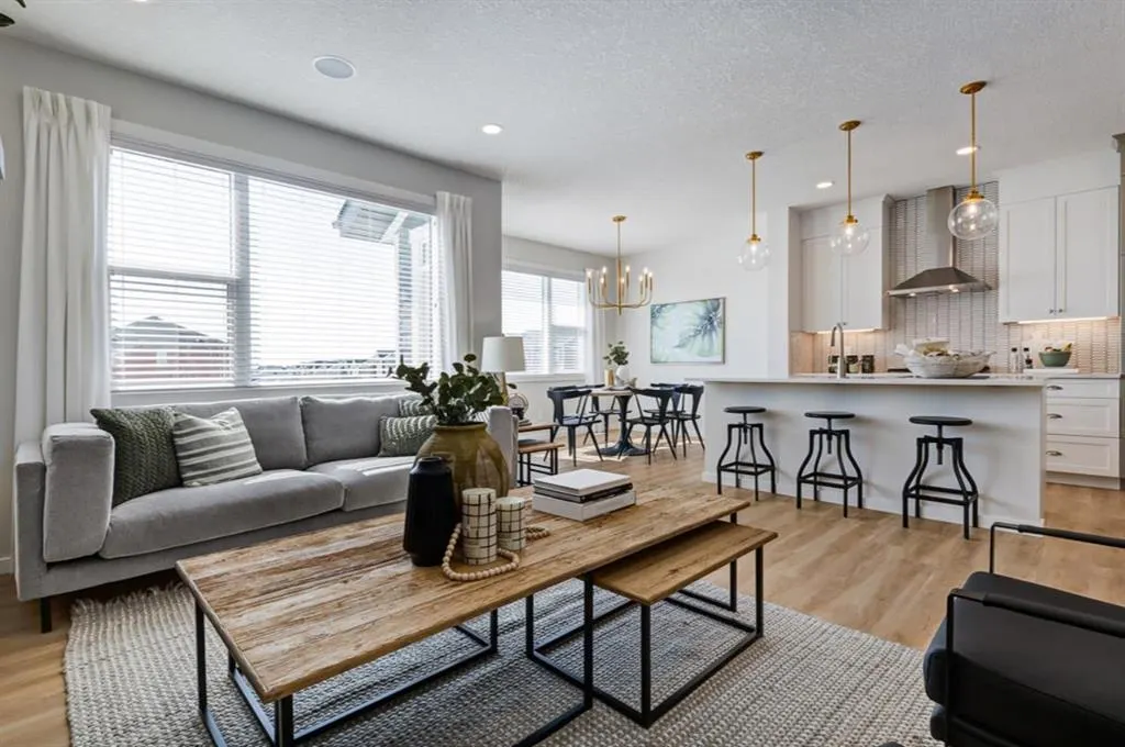 79 Creekside Rise SW