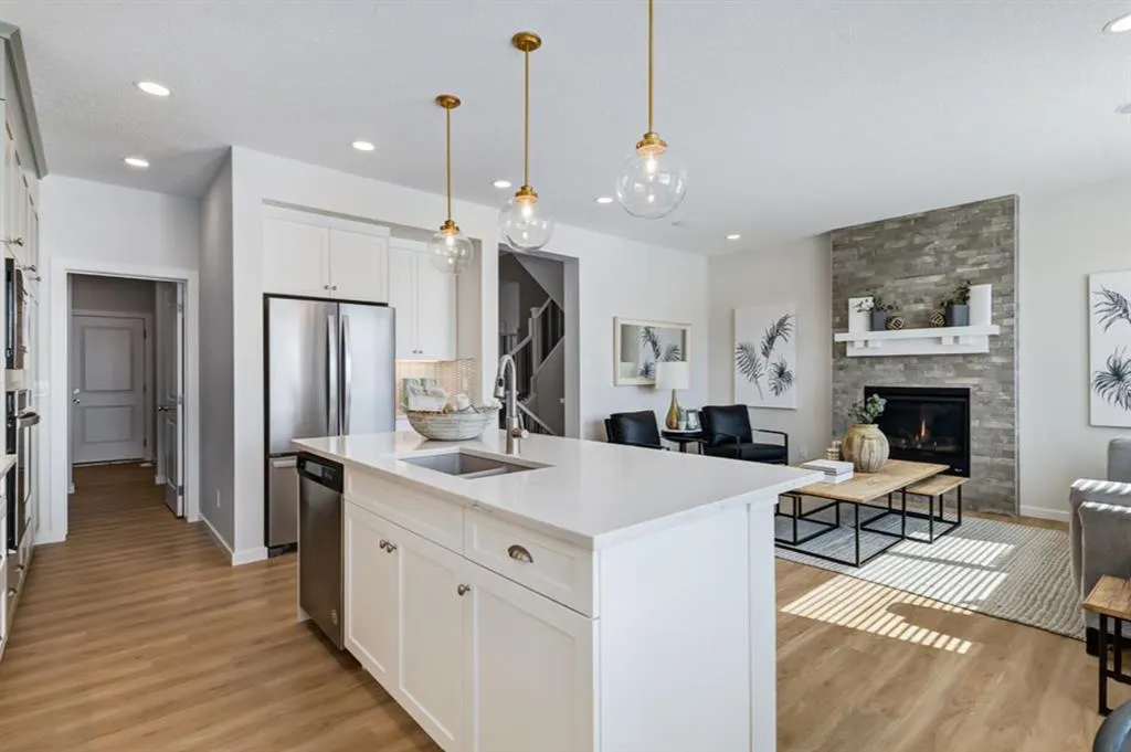 79 Creekside Rise SW