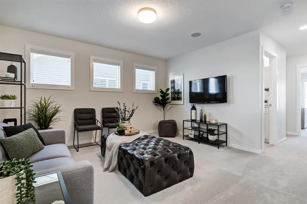 79 Creekside Rise SW