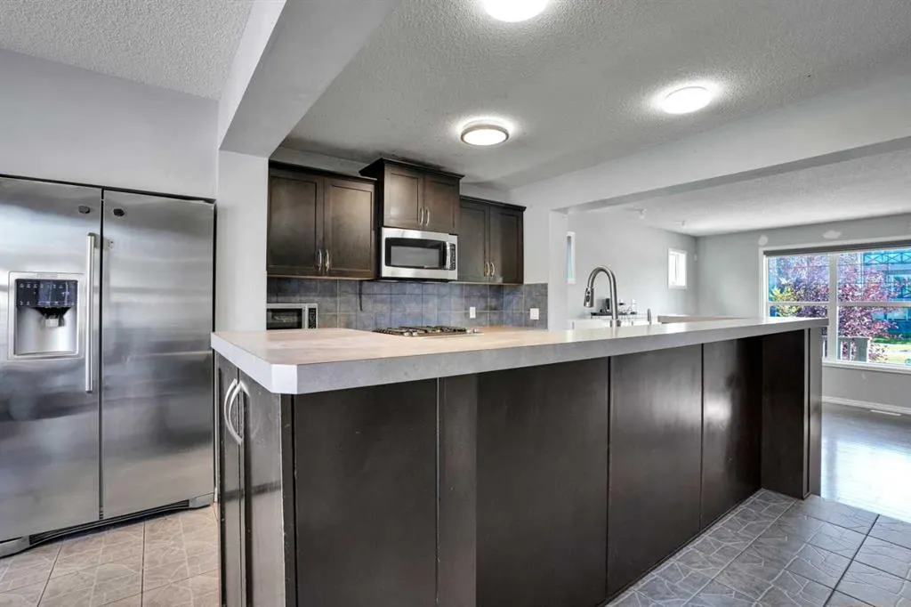 121 Skyview Ranch Drive NE