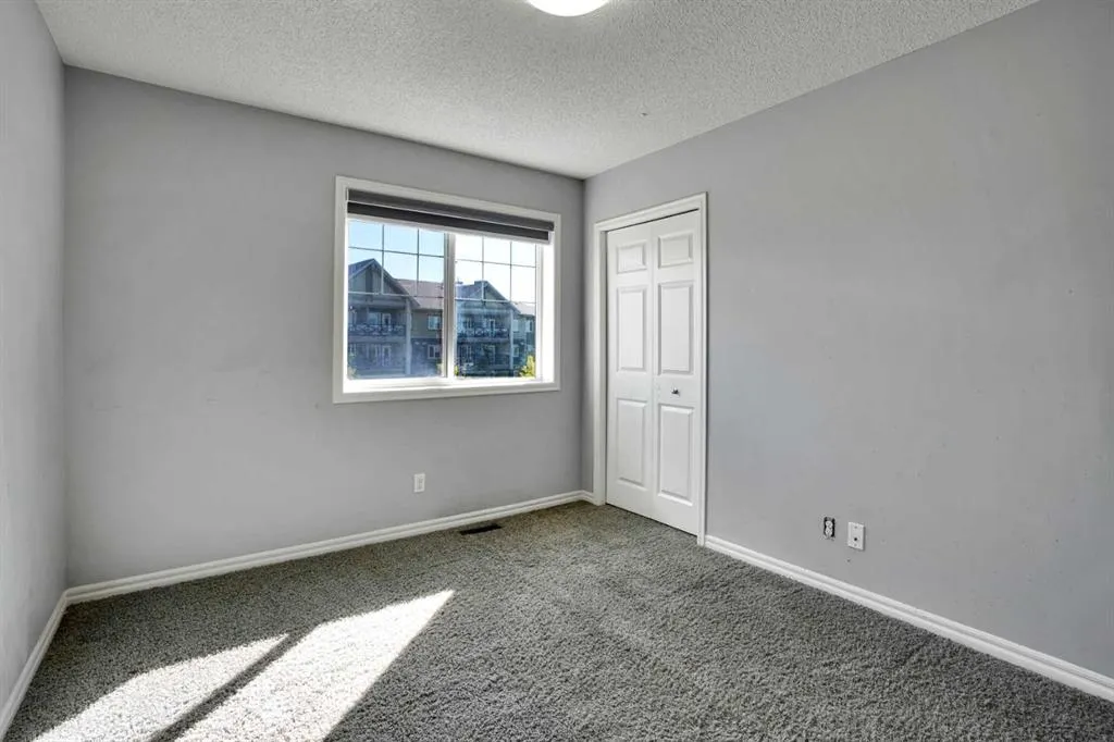 121 Skyview Ranch Drive NE