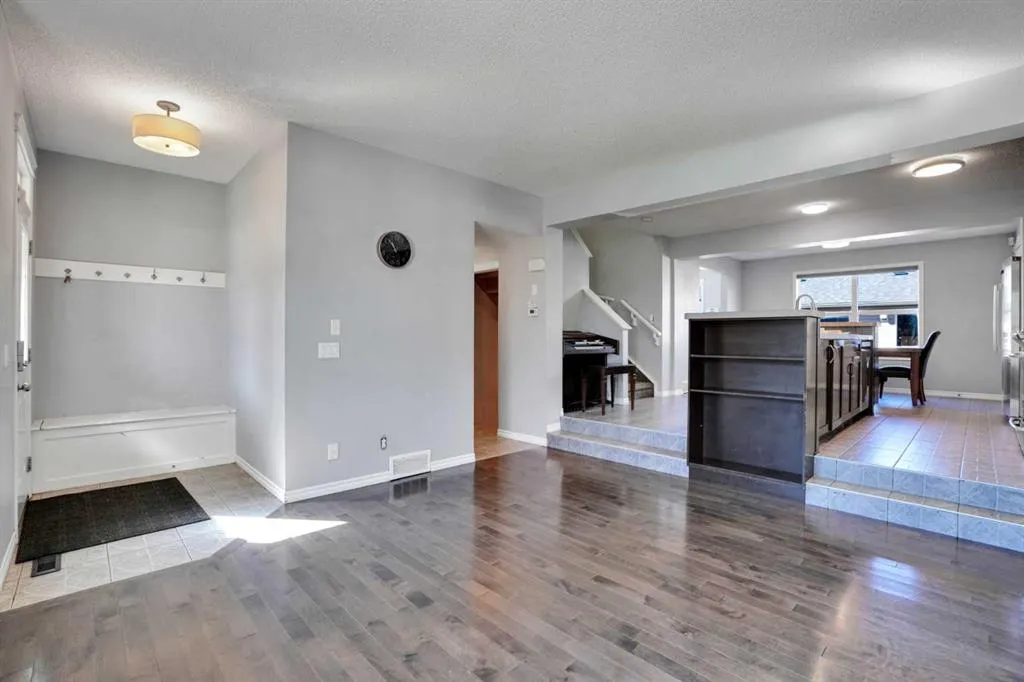 121 Skyview Ranch Drive NE