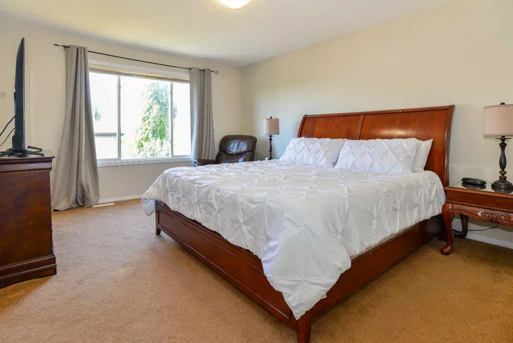 78 Tuscany Ridge Heights NW