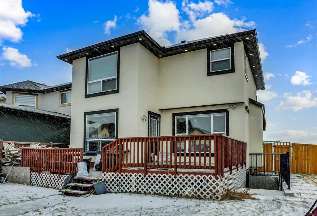 282 Saddlefield Place NE