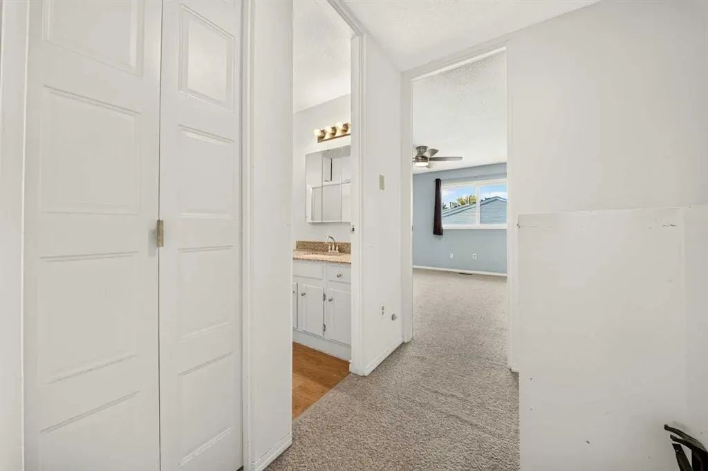 55 Lemoyne Crescent W #53