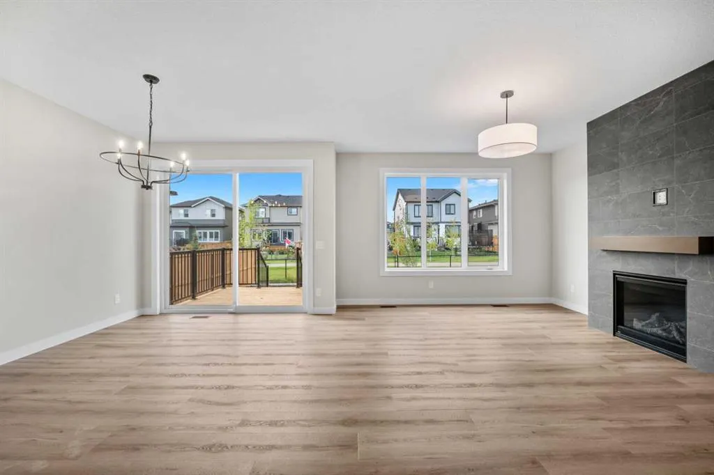 116 Quartz Crescent