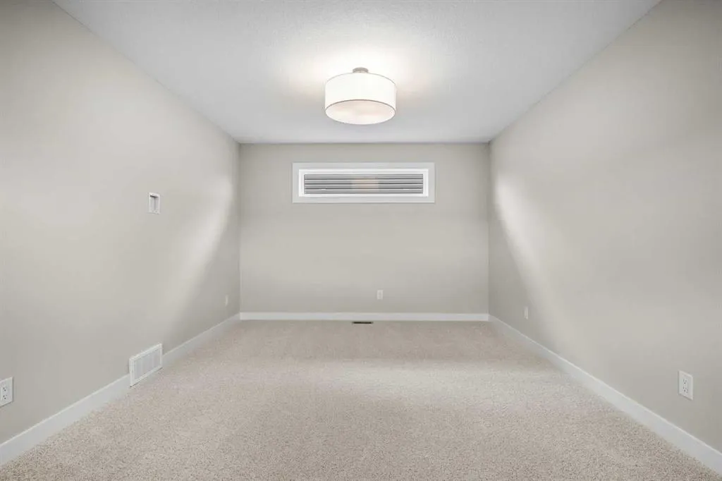 116 Quartz Crescent