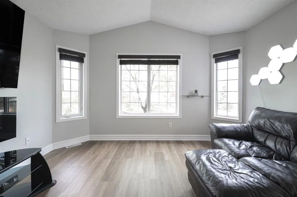 109 Laurier Road