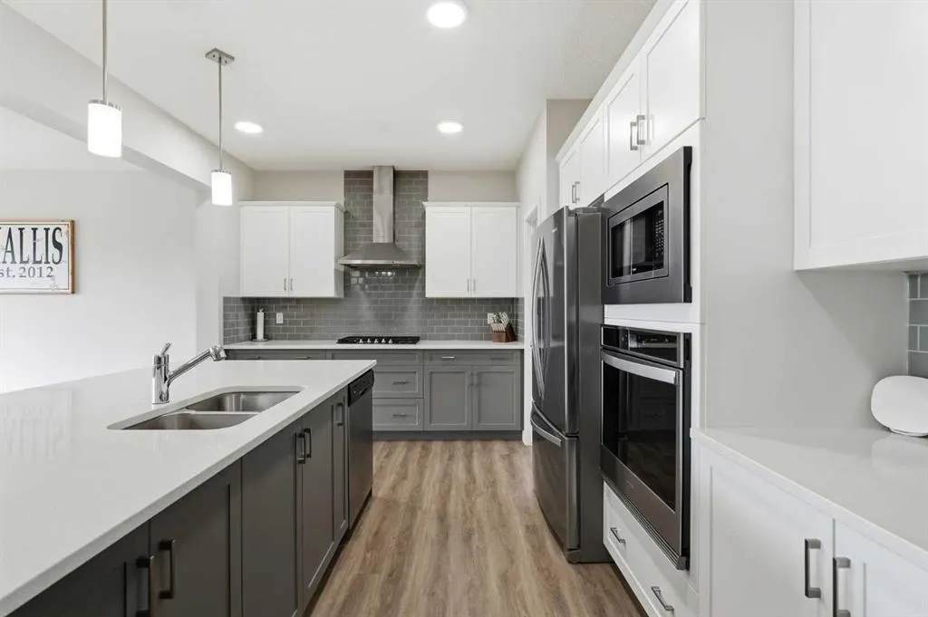 15 Lawrence Green SE