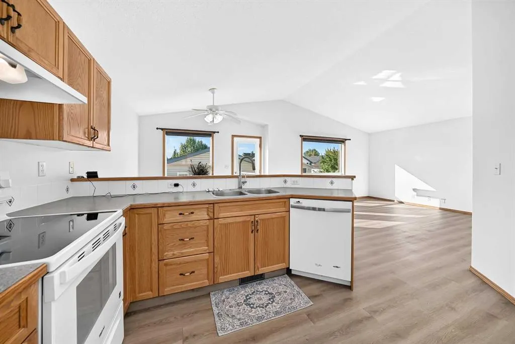 36 Lister Crescent