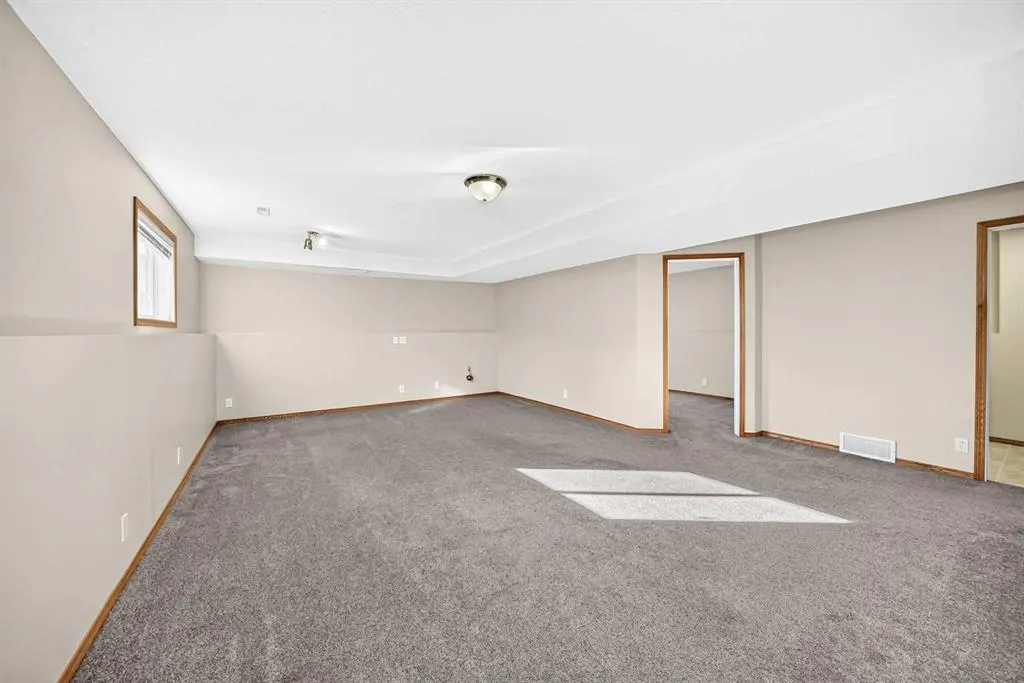 36 Lister Crescent
