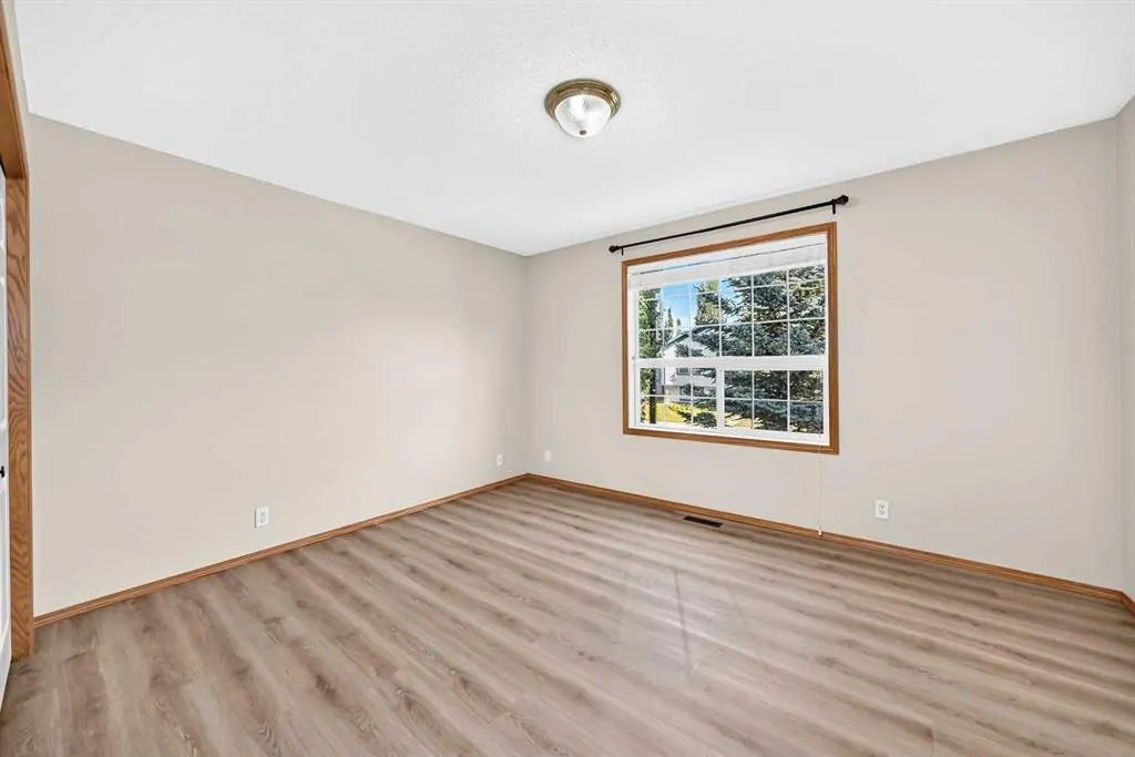 36 Lister Crescent