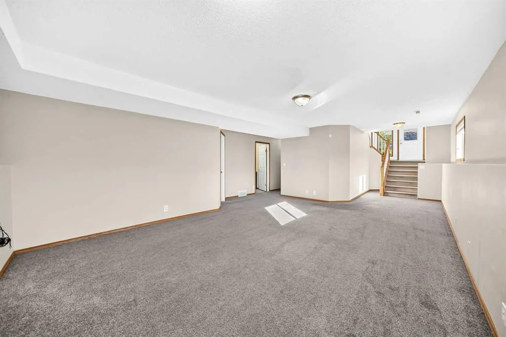 36 Lister Crescent