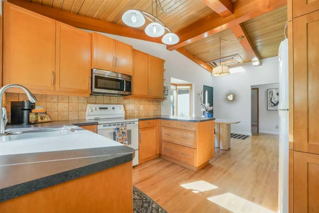 80 Westover Drive SW