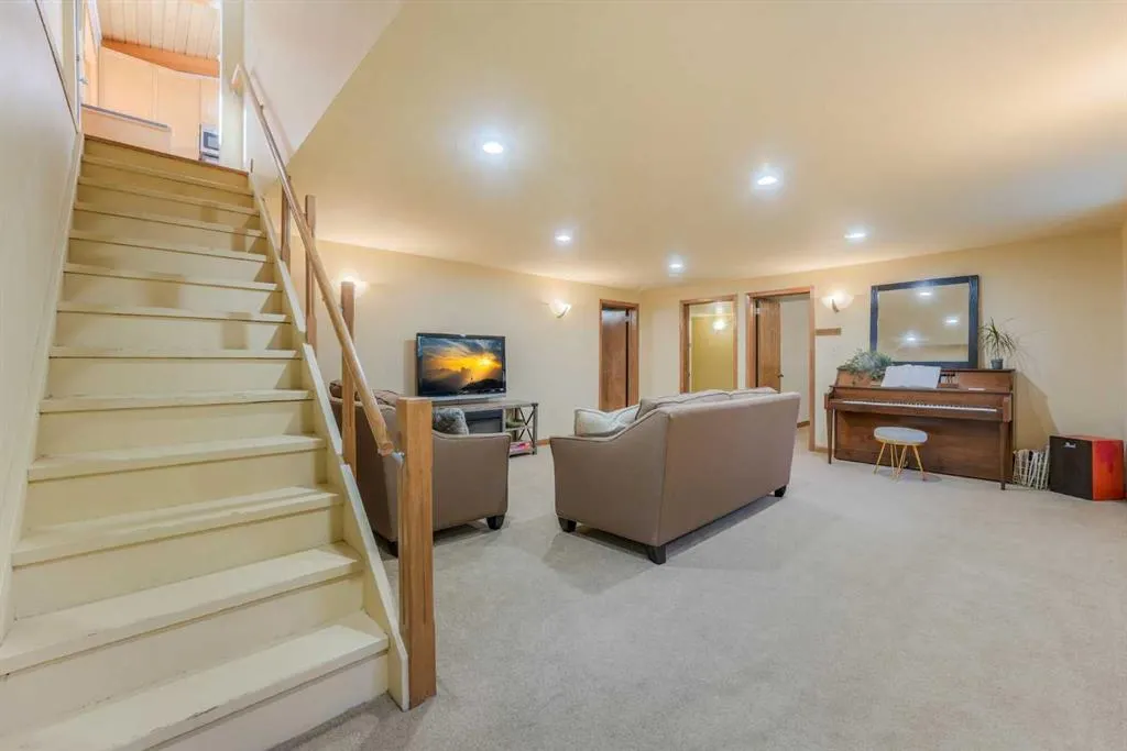 80 Westover Drive SW