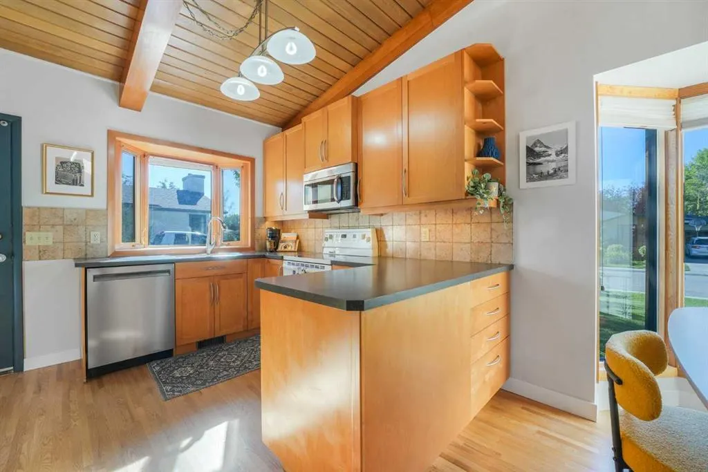 80 Westover Drive SW