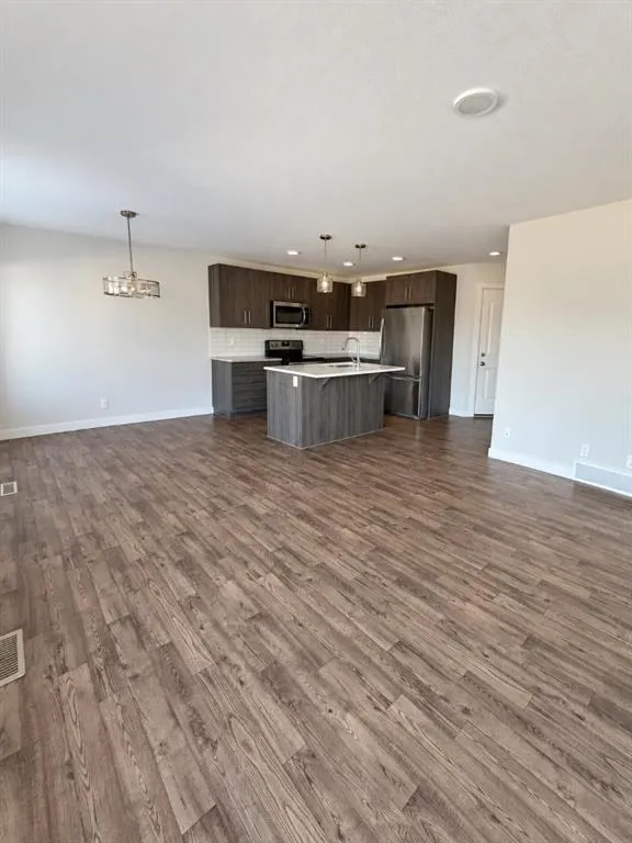 49 Hawthorn Place