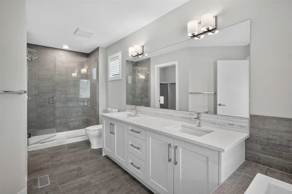 2416 30 Street SW #4