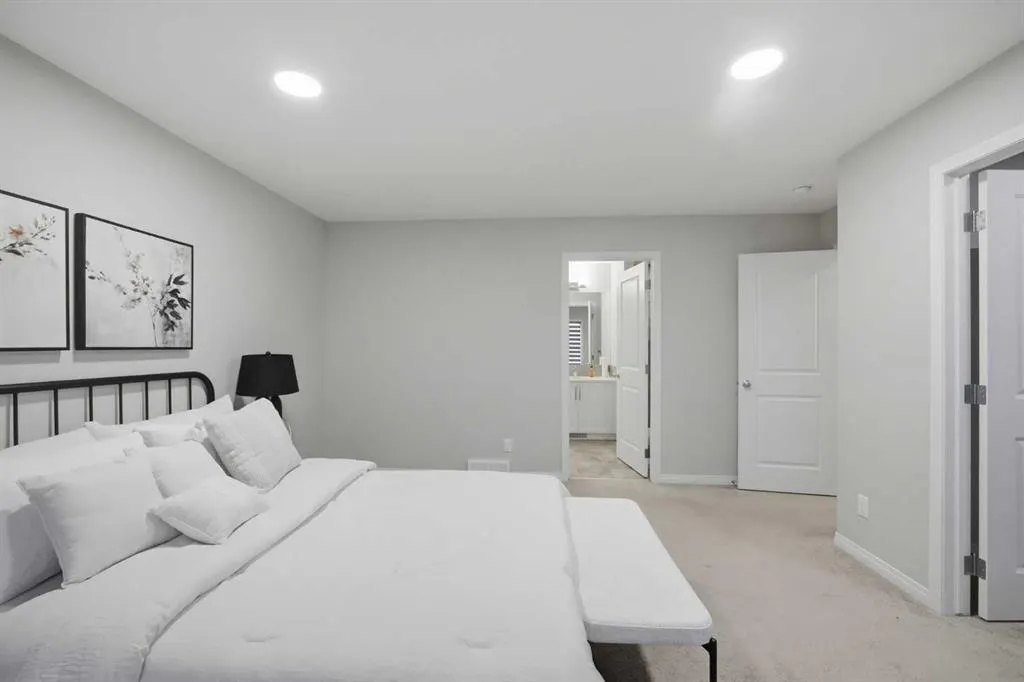 53 Red Sky Road NE