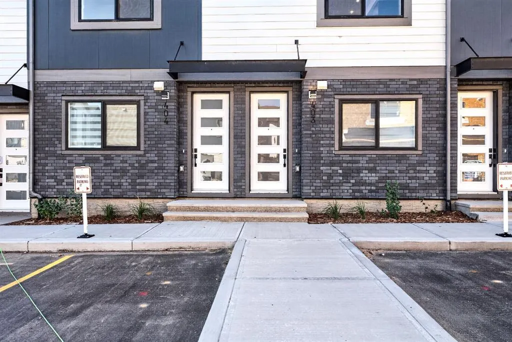 200 Belvedere Boulevard SE #403