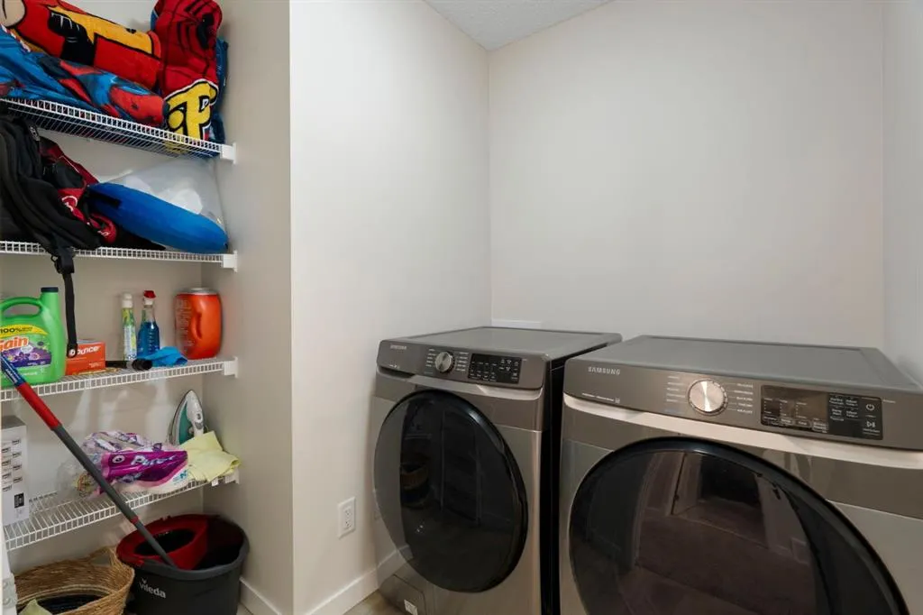 1022 Mahogany Boulevard SE