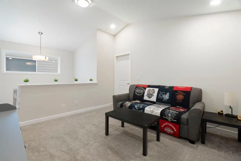 1022 Mahogany Boulevard SE