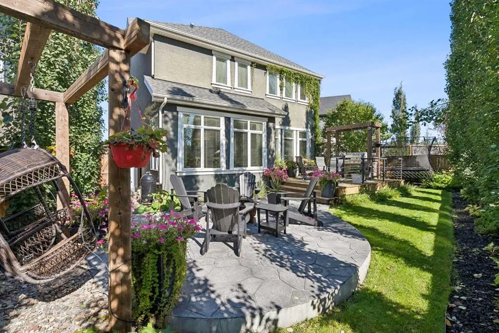 116 Masters Court SE