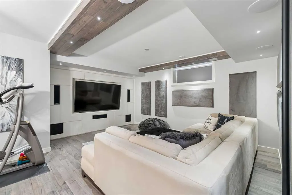 116 Masters Court SE