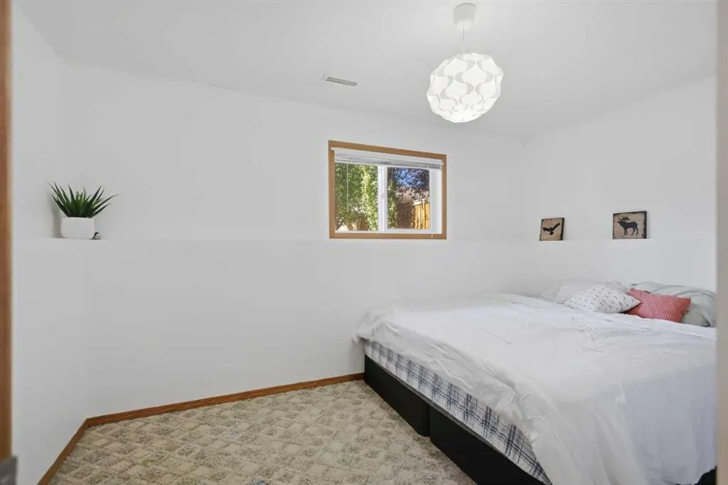 10 Ladwig Close