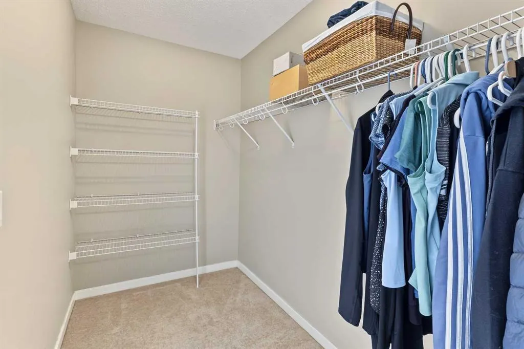 13 Panora View NW