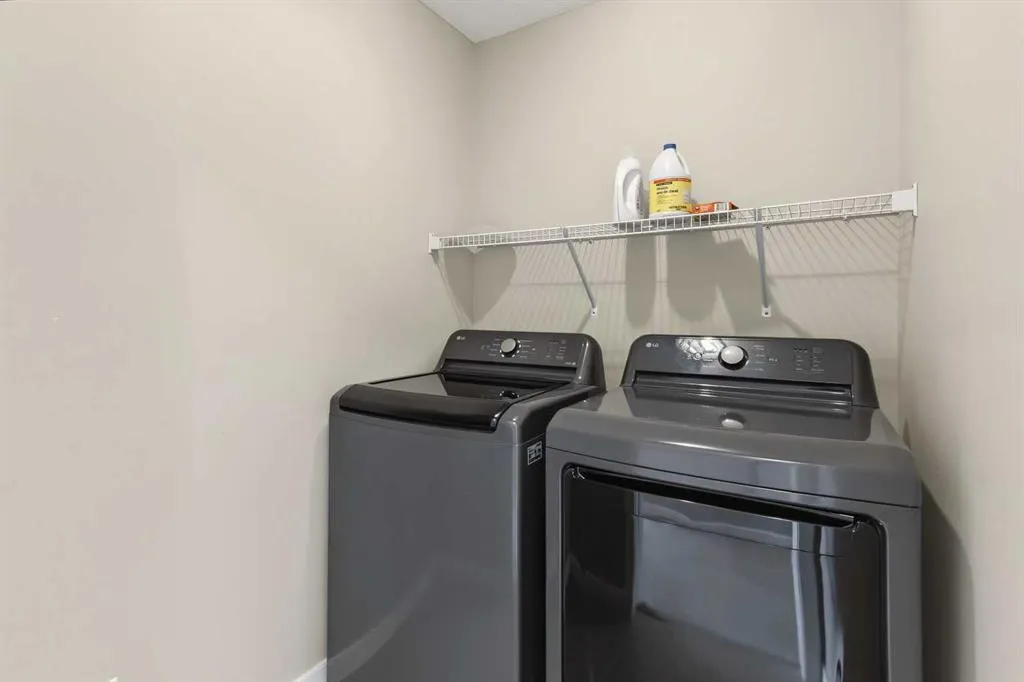 13 Panora View NW