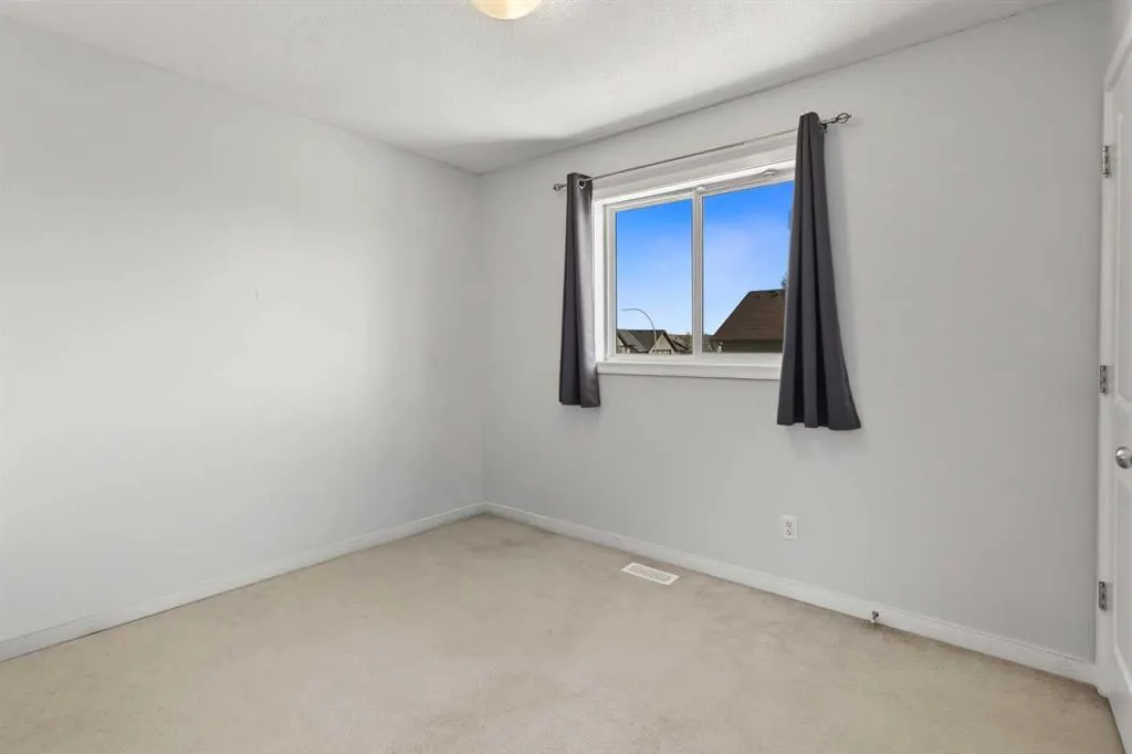 13 Panora View NW