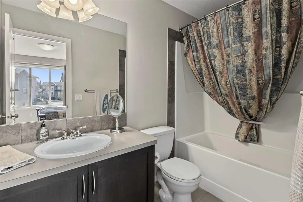 13 Panora View NW