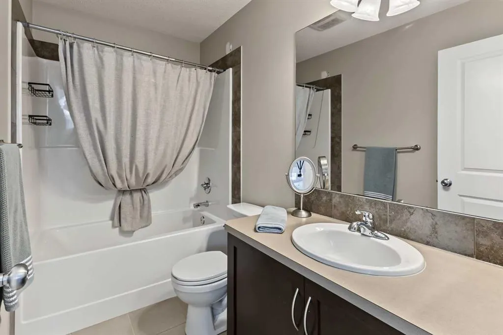 13 Panora View NW
