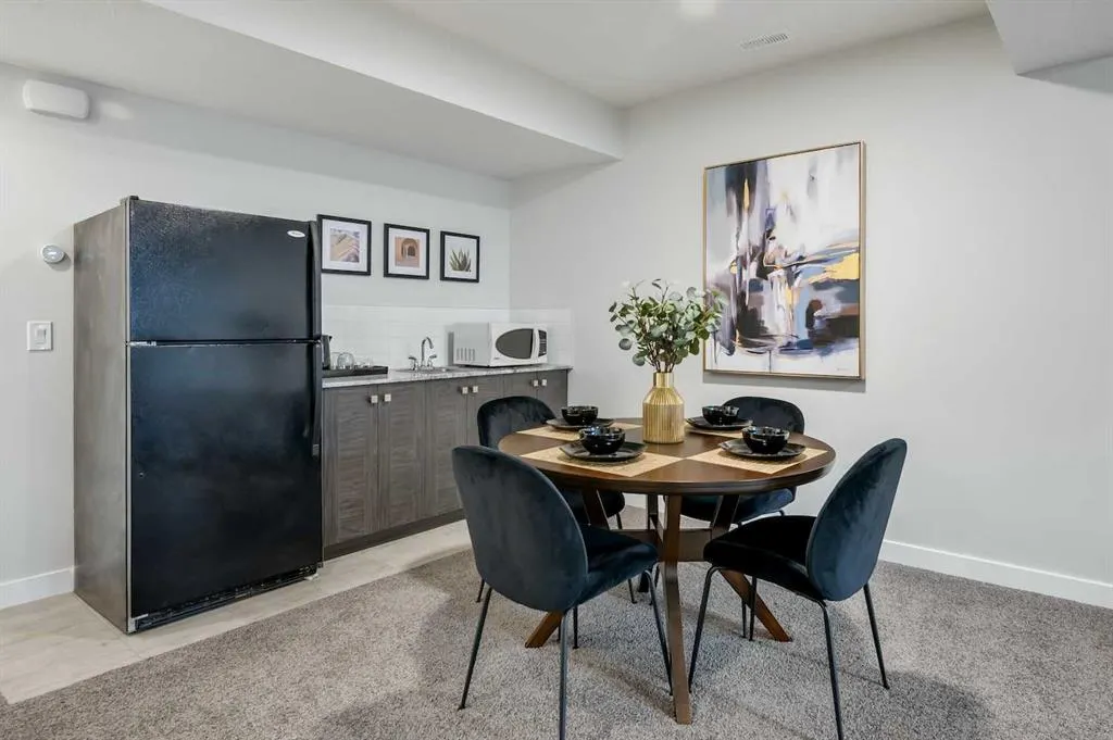 10 Belmont Garden SW